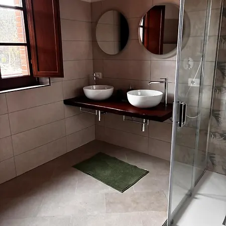 Quercetelli Gospodarstwo agroturystyczne *